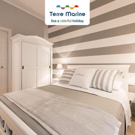 La Bonheur, Terre Marine Bed & Breakfast Специя Екстериор снимка